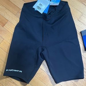 NWT NRS Wet suit shorts. Unisex Large